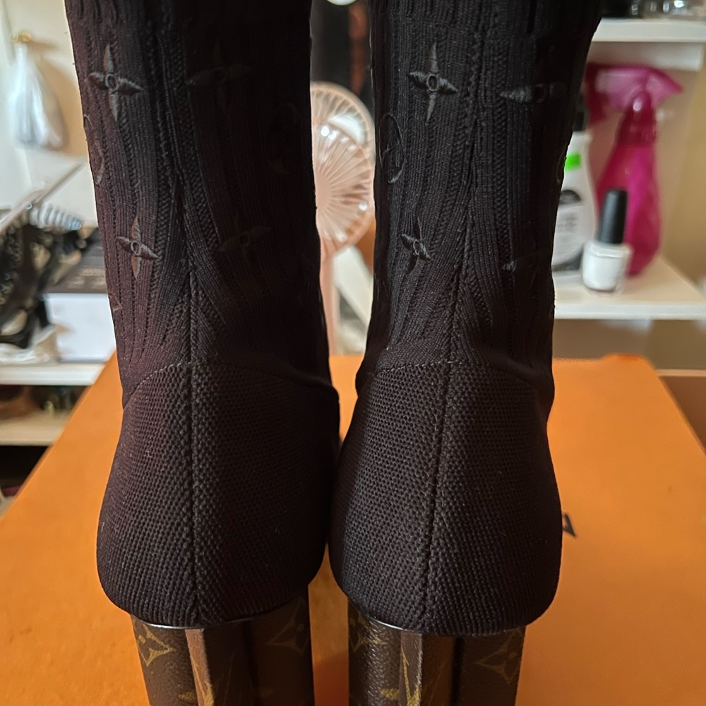 Louis Vuitton Silhouette Ankle Boots
